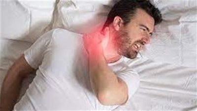 اسباب الوتاب وكيفية التخلص من آلام الرقبة بسبب النوم الخاطئ بسهولة